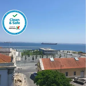  Apartament Alfama Services